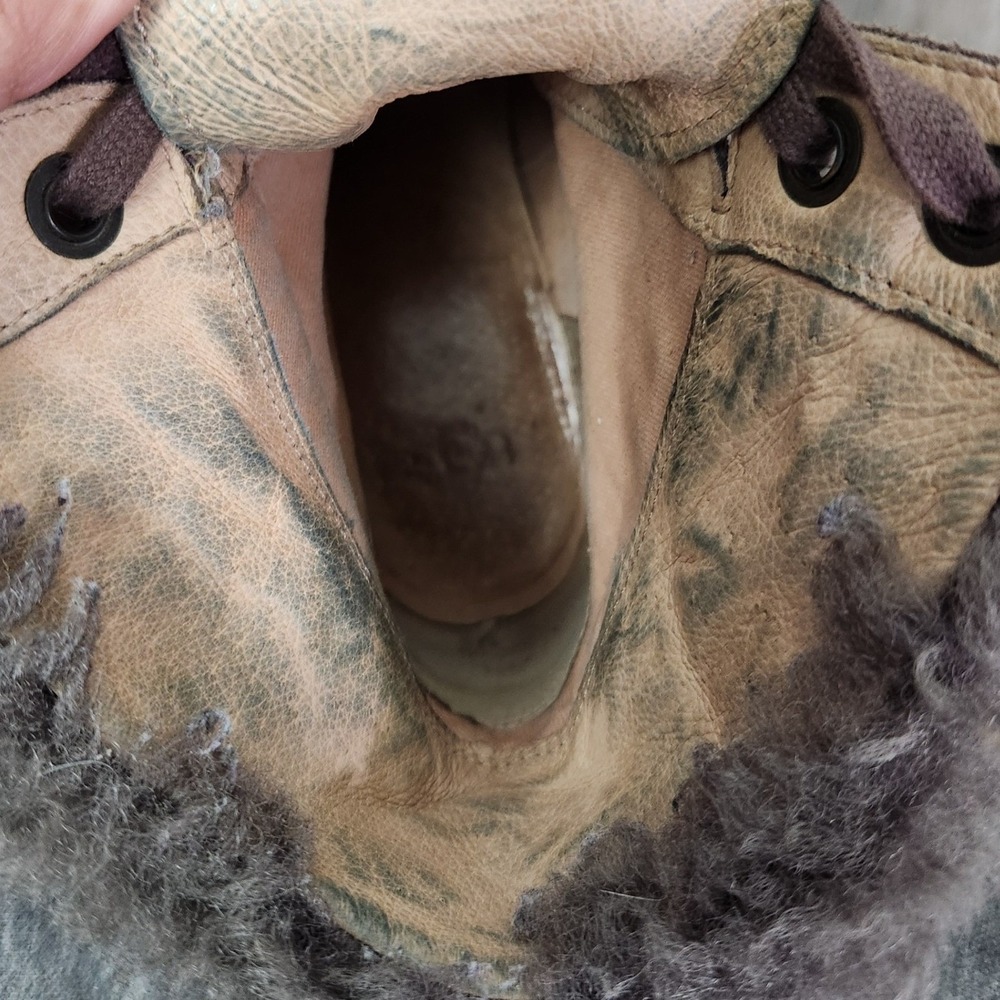 UGG taupe sueded leather heeled lace up boots 7.5 Cabincore - Picture 7 of 9